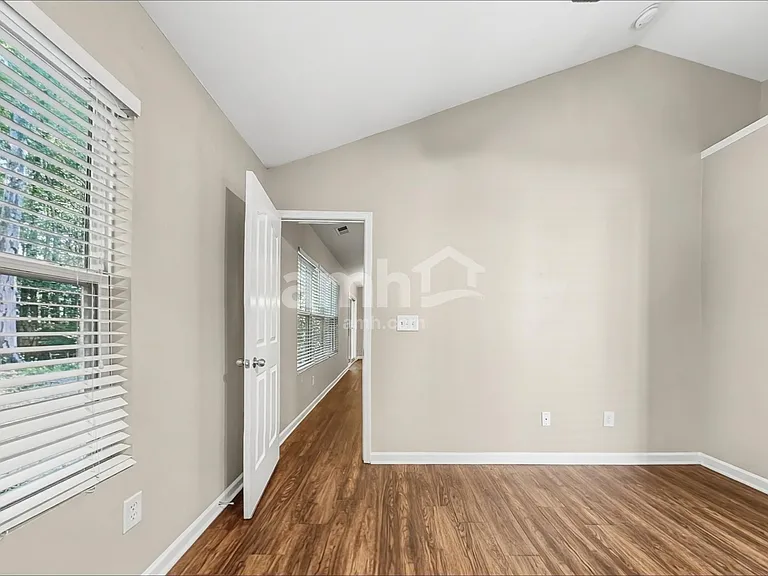 7033 Sunman Rd — Photo 8