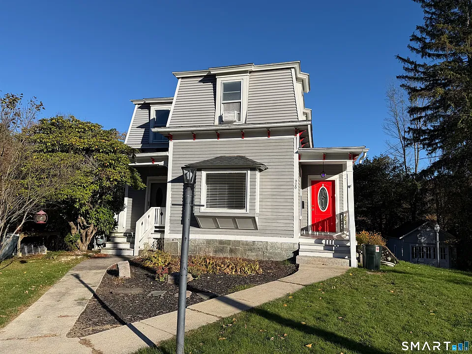 220 Walnut St