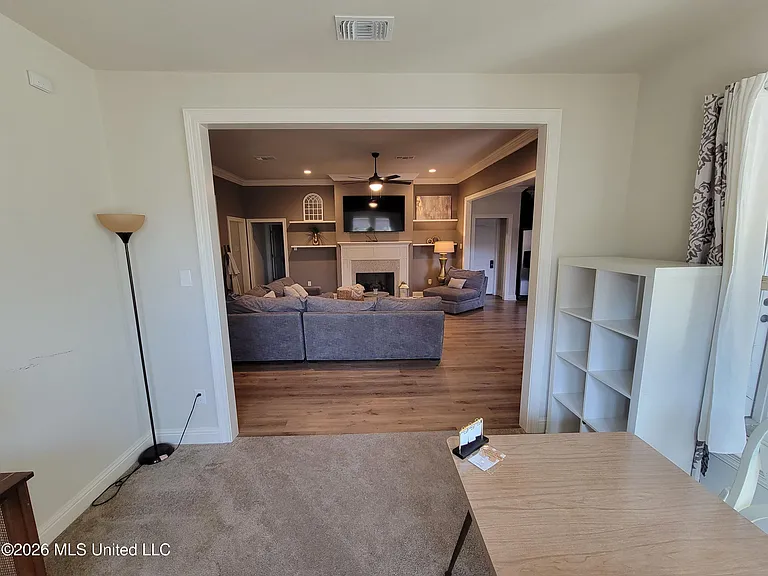 10165 Patrick Dr — Photo 11