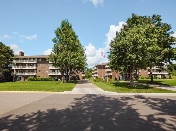 1900 E Shore Dr N APT 302