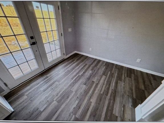 4th image of 874 Kodak Rd