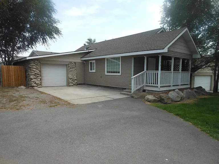 2328 N Wilbur Rd — Photo 3