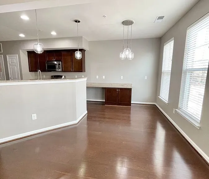 25214 Briargate Ter — Photo 9