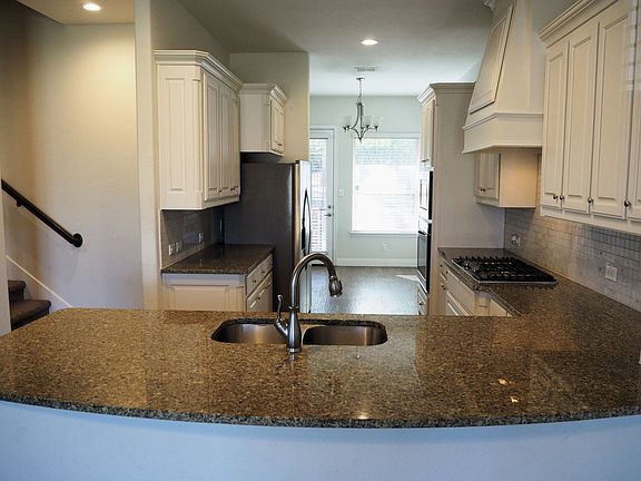 4th image of 2529 Gramercy Park Dr