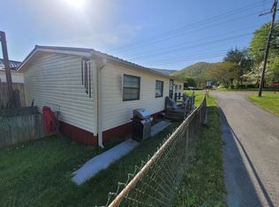 127 Guinn Ln, Erwin, TN 37650