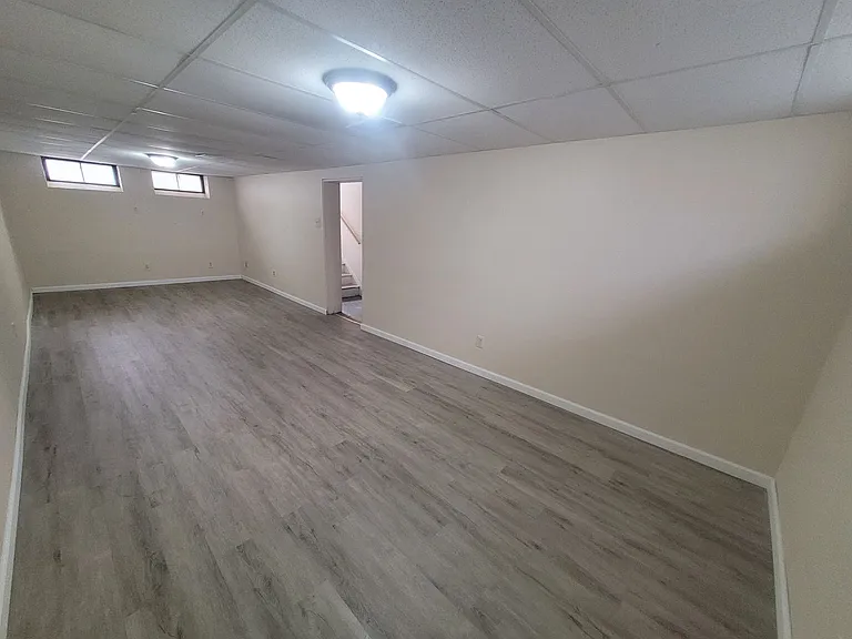 6987 Greenleaf Ave — Photo 20