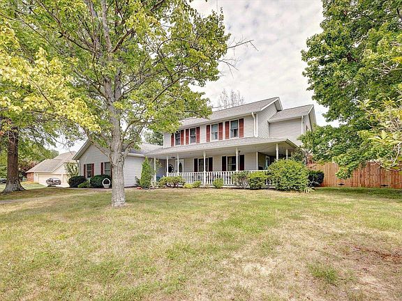 3rd image of 2811 E David Dr