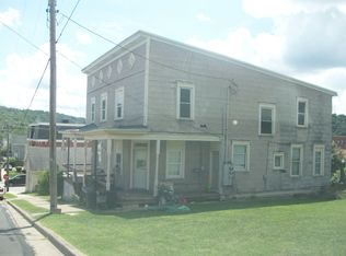 73 S Cumberland St, Waynesburg, PA 15370