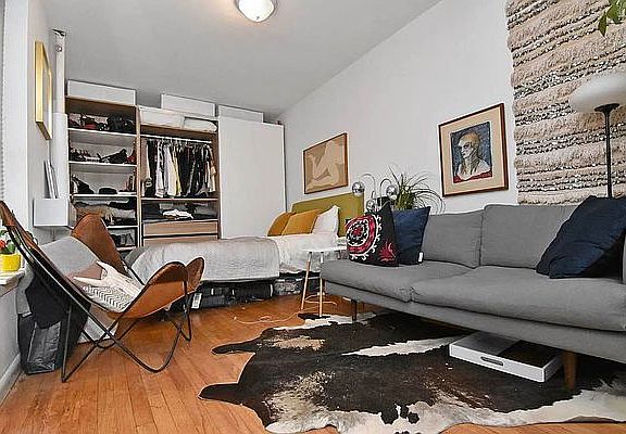 2nd image of 302 Mott St APT 20