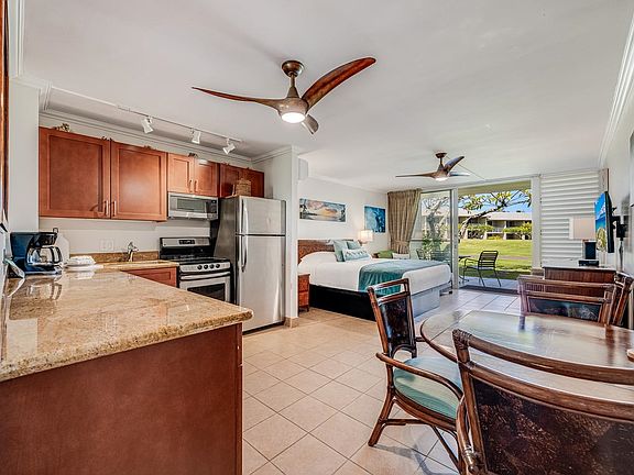 3rd image of 5315 Lower Honoapiilani Rd #B113