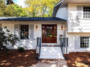 114 Lansdowne Rd, Charlotte, NC 28270
