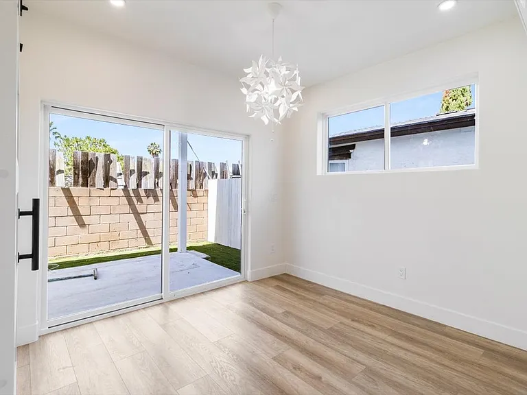 12971 Calle De Las Rosas — Photo 6