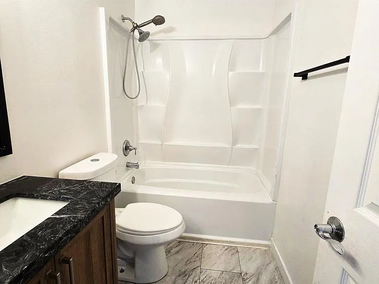 4402 Delta St #23 — Photo 10