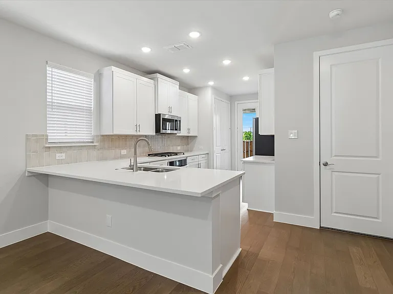 3022 Corvara Dr — Photo 8