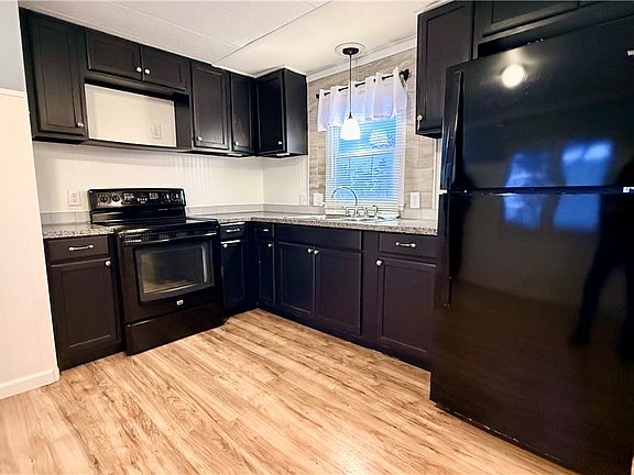 4th image of 18592 Edwards Rd Lot 94