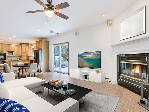 2 Wampus Ave Armonk NY 10504-print-011-12-kitchen breakfast great room-4200x2800-300dpi.jpg