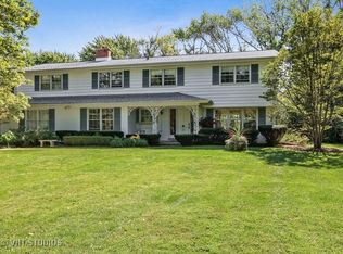 1361 W Estate Ln E, Lake Forest, IL 60045