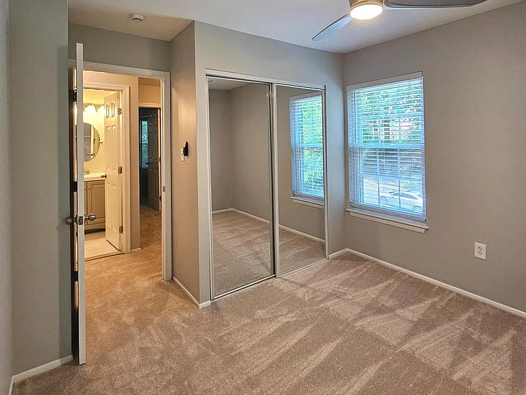6430 Shannon Station Ct — Photo 24
