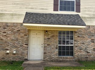 1252 Meadowview Dr, Longview, TX 75604