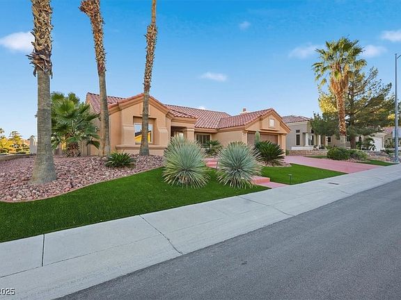 3rd image of 9101 Villa Ridge Dr