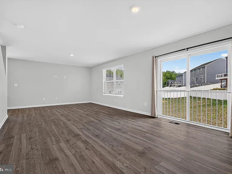 3155 White Tail Dr — Photo 9