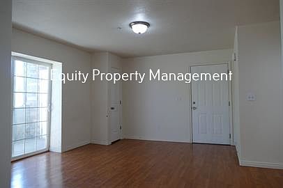 5th image of 1488 Westbury Way #B-1