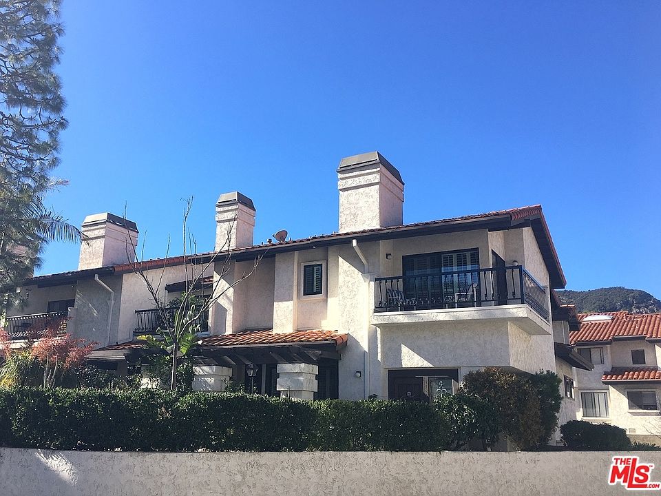 1st image of 17250 Palisades Cir