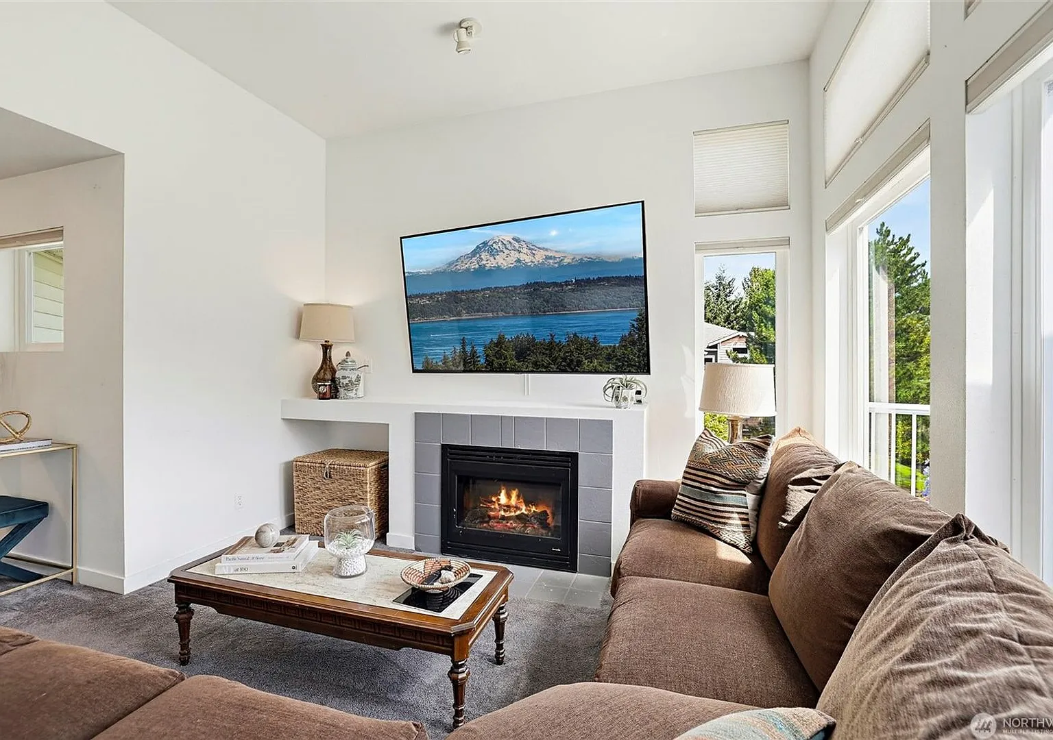 Beautiful 2-Bedroom Condo in Kent — Photo 4