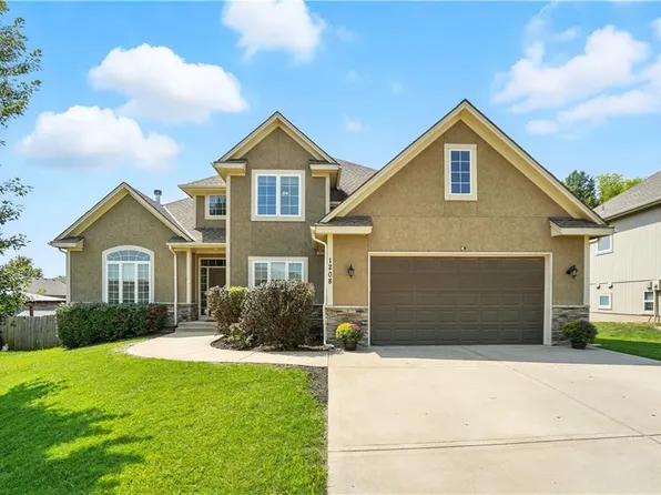 1208 N Holland Dr, Independence, MO 64056