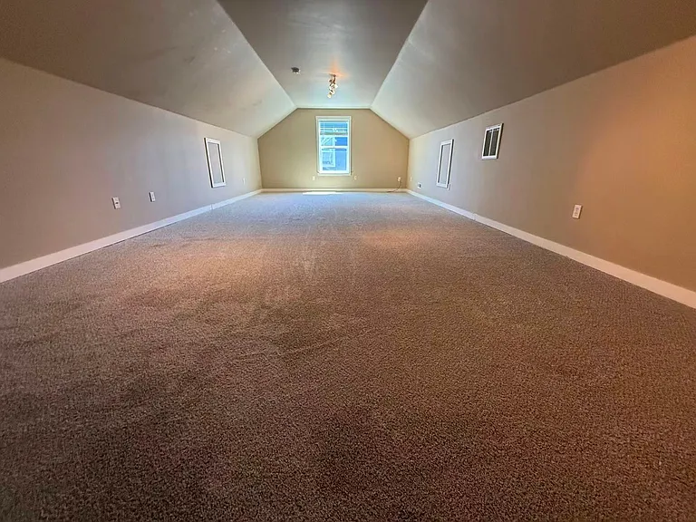 4063 Alameda Ave NE — Photo 24