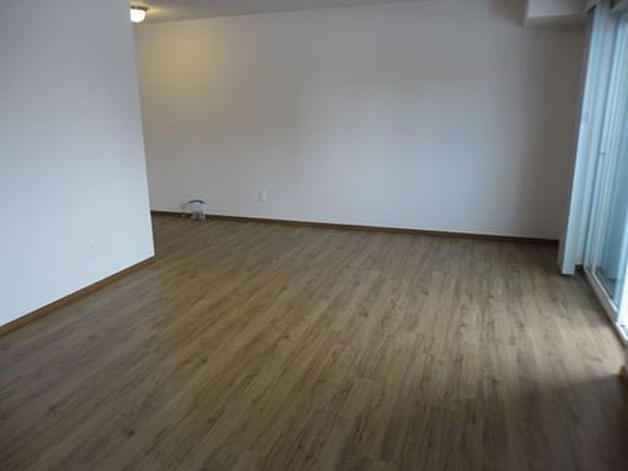 5th image of 107 E H St #303-A