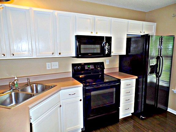 4th image of 7108 Bidford Ct