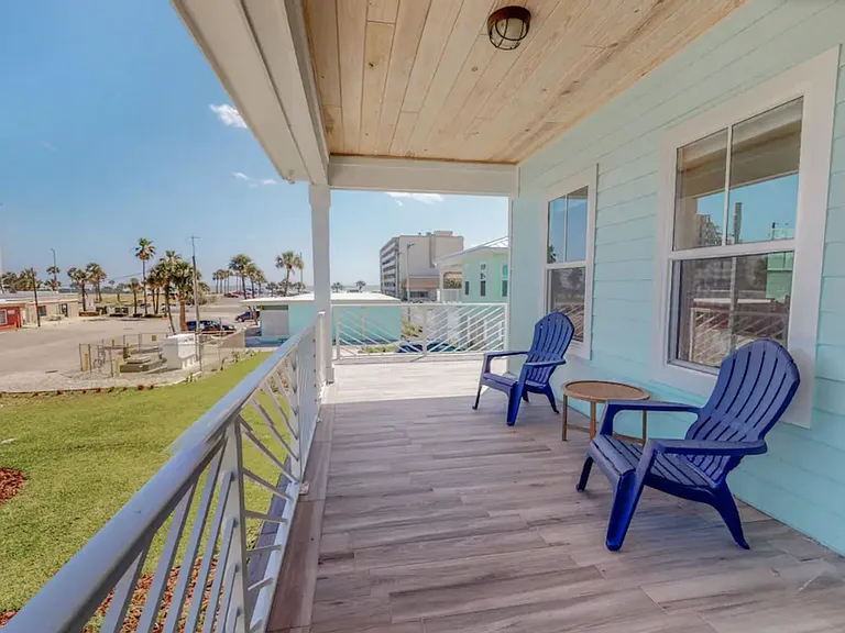 132 Sunrise Blvd — Photo 24