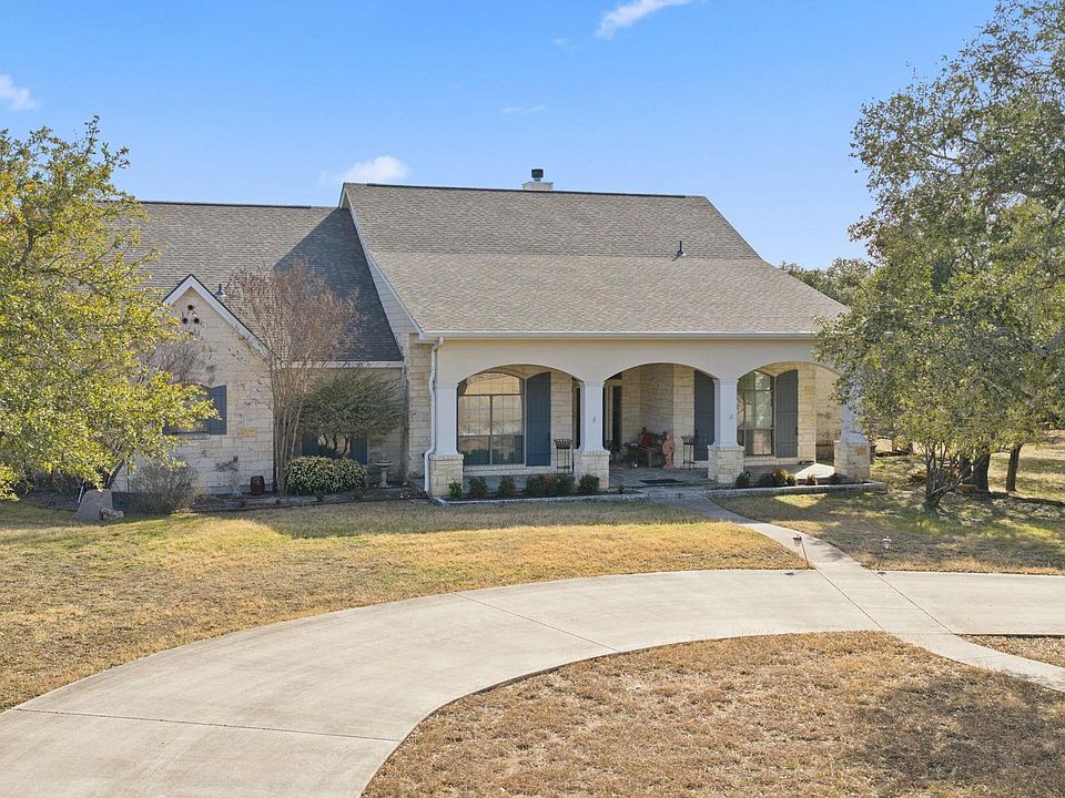 1st image of 203 Circle Oaks Drive
