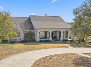 203 Circle Oaks Drive, Burnet, TX 78611
