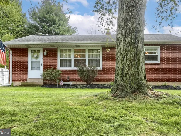 1411 Ford Ave, Harrisburg, PA 17109