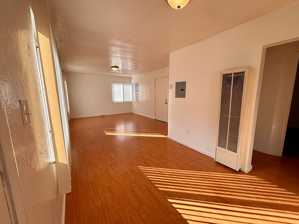 1st image of 8638 Macarthur Blvd