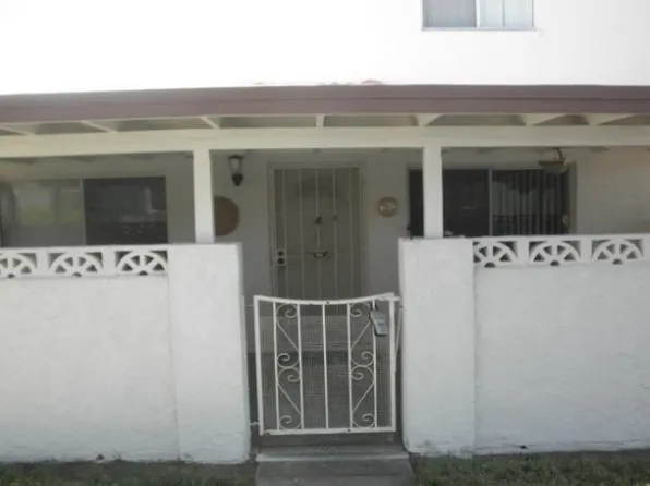 1743 Los Lagos Dr, Lake Havasu City, AZ 86403