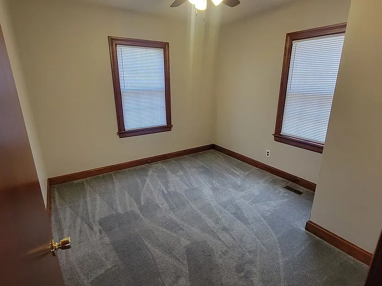 1554 Clara Ave — Photo 6