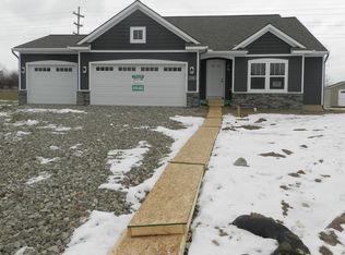 3790 Danbridge Dr, Lansing, MI 48906