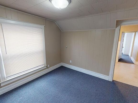 3rd image of 706 Emmet St APT 3