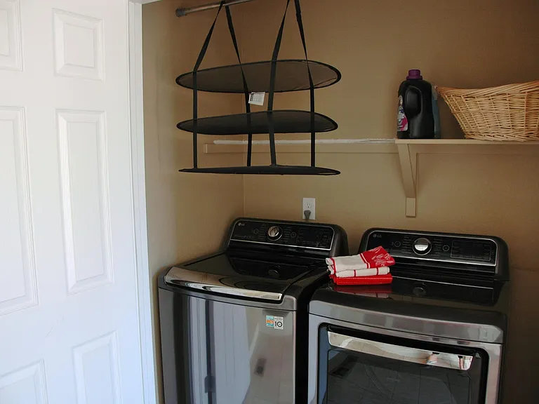 404 Casper Dr — Photo 10