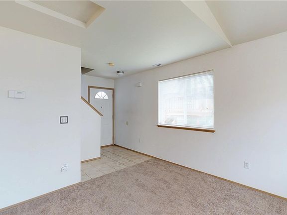 3rd image of 4331 149th St NE