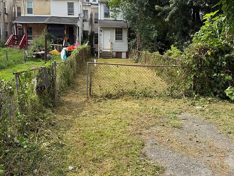 398 Valley Rd — Photo 21