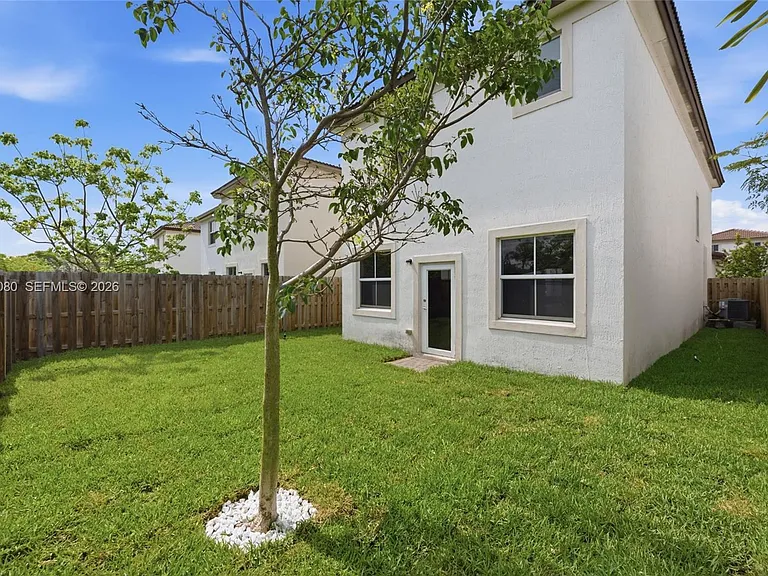 2345 NW 131st Cir — Photo 27