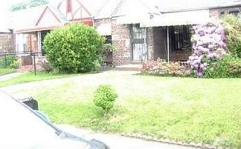 1st image of 18526 Dunlop Ave