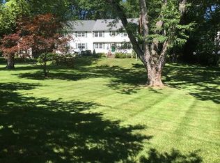 29 Greylock Rd, Wellesley, MA 02481