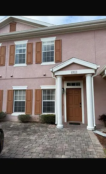 2411 Caravelle Cir — Photo 1