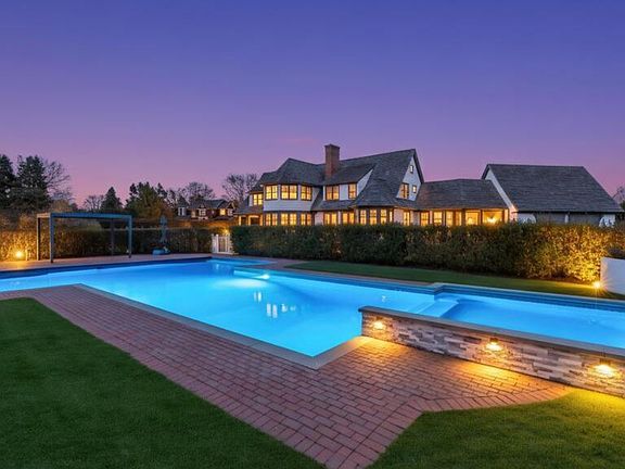 2nd image of 24 Sagg Rd