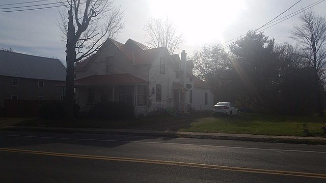 2nd image of 1992 Route 22b